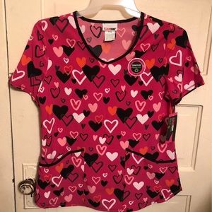 BRAND NEW Women’s Hearts Medical Scrub Top